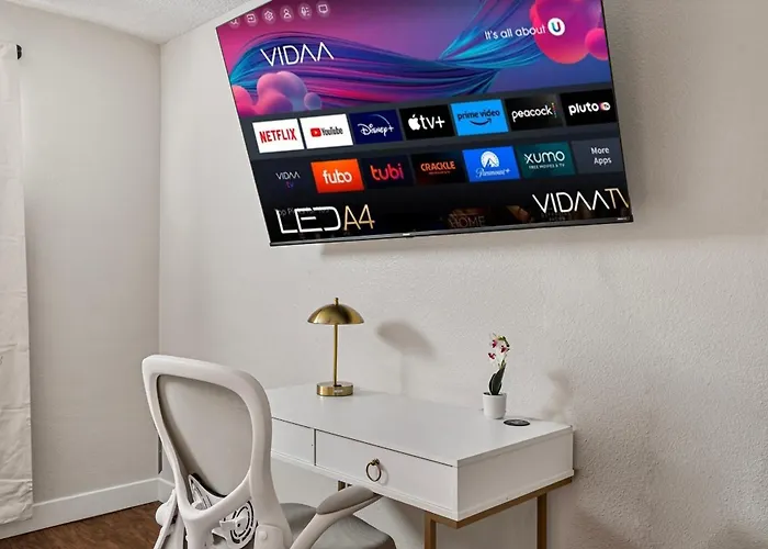 2b1b Stylish Haven - Pool And Parking Apartment *